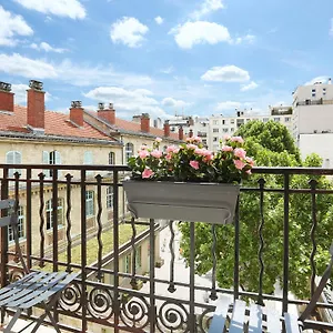 Yays Zola By Numa Hotel apartamentowy